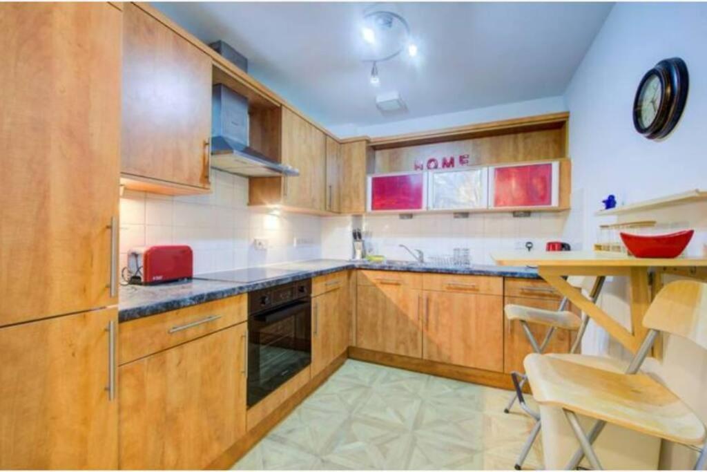 Lovely 2 Bdr In Dalry / Near Haymarket Appartement